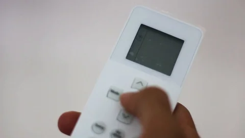 Setting temperature air conditioner 動画素材 114818184