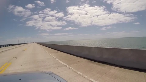 Seven mile bridge driving time lapse 動画素材 76330336