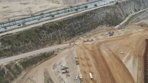 Several Bottom Dump Trailer (aka Belly Dump or Clam Dump) working in one site Vídeo Stock 153808830