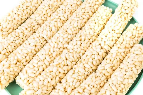 Several puffed plain round rolled rice snacks Foto stock