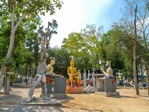 Several statues of Buddha posture..simulate statues of bad people after die Stock Photos