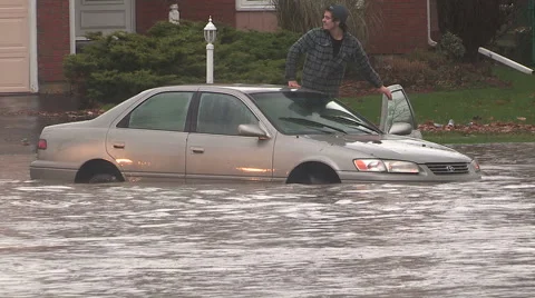 Severe flash flooding in city of Kitchener after rain storm Stock-Footage 44269219