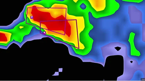 Severe storms with tornado warning and lightning on severe weather radar screen Vídeo Stock 158661397