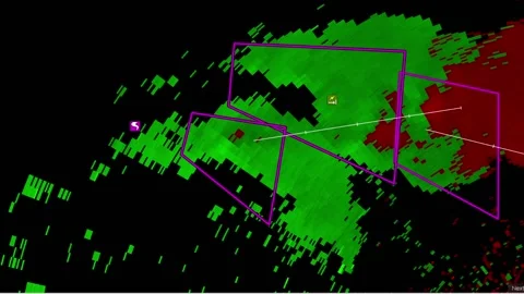 Severe Thunderstorms with tornado warning on severe weather radar screen Vídeo Stock 158589622