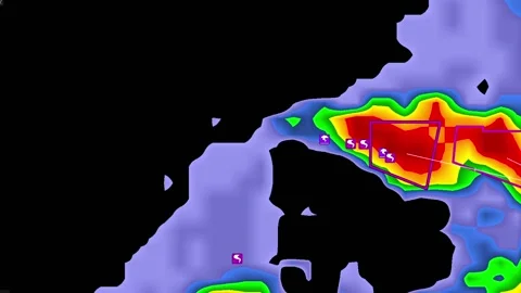 Severe Thunderstorms with tornado warning on severe weather radar screen Vídeo Stock 158589718