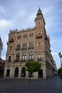 Seville, Spain 03.25.2019: Edificio Telefonica Building at Plaza Nueva Squa.. Fotos de archivo
