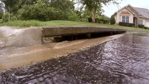 Sewer Storm Drain Runoff from Flash Flood Vídeos de archivo 75948484