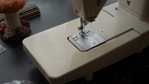 Sewing machine and accessories Vídeo Stock 127108557