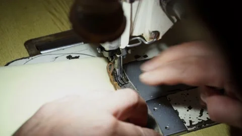 Sewing machine and men's hands of a tailor Video stock 150793422