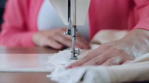 Sewing Machine Fabric 06 動画素材 75175342