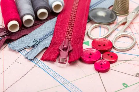 Sewing supply on pattern cutting Foto stock