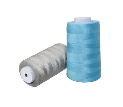 Sewing thread spool on white. Foto stock