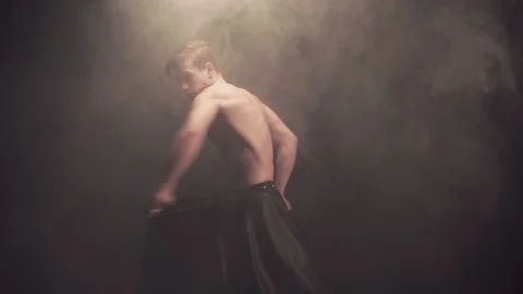Sexy man dance 스톡 동영상 89899730