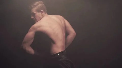 Sexy man dance Video stock 89899808