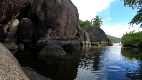 Seychelles lagoon 動画素材 129408447