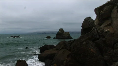 SF seaside cliffs surf 動画素材 62342