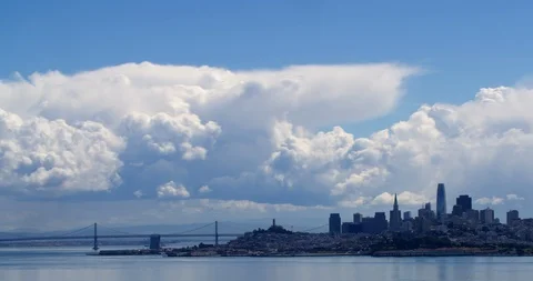 SF TIMELAPSE MARIN SIDE PAN LEFT TO RIGHT CLOUDS 스톡 동영상 127146496