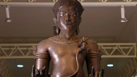 SFF Ancient Bronze Shiva Statue Kamphaeng Phet National Museum 12072017 010 Vidéo 331591910