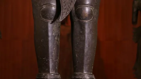 SFF Ancient Bronze Shiva Statue Kamphaeng Phet National Museum 12072017 010 Vídeo Stock 331591917