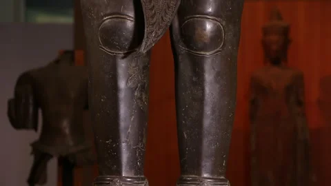 SFF Ancient Bronze Shiva Statue Kamphaeng Phet National Museum 12072017 010 Video stock 331591918