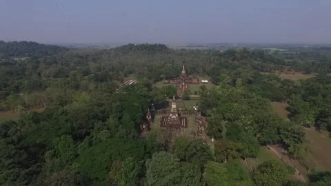 SFF Drone Wat Chedi Chet Thaeo Sukhothai Historical Park Sukhothai 12112017 Vídeo Stock 331589747