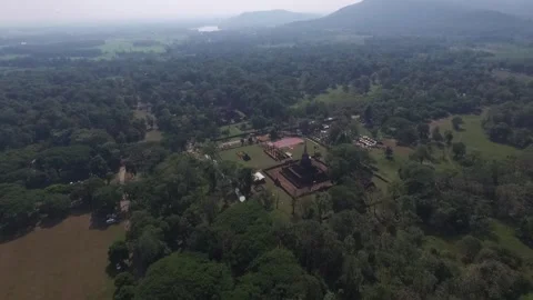 SFF Drone Wat Chedi Chet Thaeo Sukhothai Historical Park Sukhothai 12112017 Vídeos de archivo 331591740