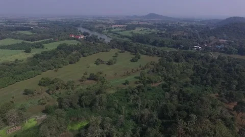 SFF Drone Wat Khao Suwan Khiri Sukhothai Historical Park Sukhothai 12112017 Vidéo 331590863