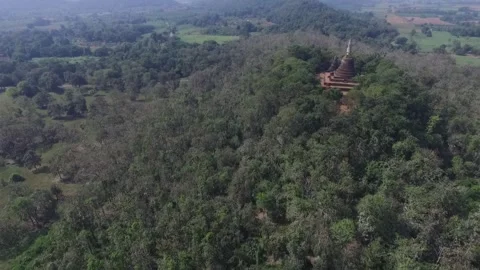 SFF Drone Wat Khao Suwan Khiri Sukhothai Historical Park Sukhothai 12112017 Vídeo Stock 331590888