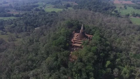SFF Drone Wat Khao Suwan Khiri Sukhothai Historical Park Sukhothai 12112017 Vídeo Stock 331590912