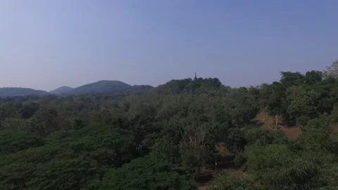 SFF Drone Wat Khao Suwan Khiri Sukhothai Historical Park Sukhothai 12112017 Vídeo Stock 331590950