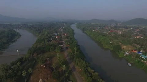 SFF Drone Wat Phra Si Rattana Mahathat Sukhothai 12112017 010 DJI 0053 1 Vídeos de archivo 331129421