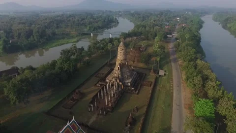 SFF Drone Wat Phra Si Rattana Mahathat Sukhothai 12112017 010 DJI 0050 4 Vídeo Stock 331129422