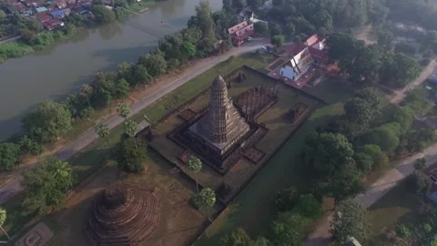 SFF Drone Wat Phra Si Rattana Mahathat Sukhothai 12112017 010 DJI 0051 1 Vídeos de archivo 331129424