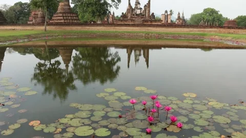 SFF large seated Budha Wat Mahathat Sukhothai Historical Park 12082017 010 M Video stock 334953411