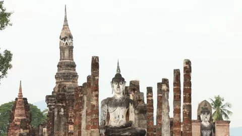 SFF large seated Budha Wat Mahathat Sukhothai Historical Park 12082017 010 M Video stock 334953448
