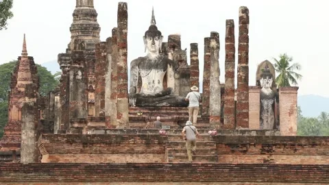 SFF large seated Budha Wat Mahathat Sukhothai Historical Park 12082017 010 M Video stock 334953474