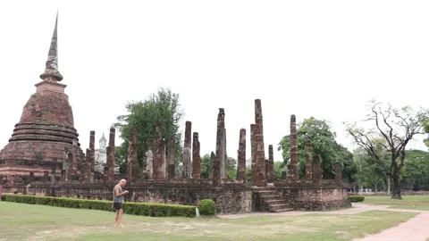 SFF Wat Sa Si temple ruins Sukhothai Historical Park 12082017 010 MVI 2456 Video stock 335475967