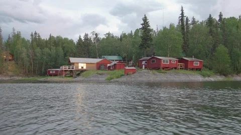 Shacks on a lake 스톡 동영상 88298666