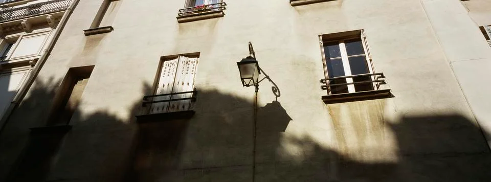 Shadow on building 스톡 사진