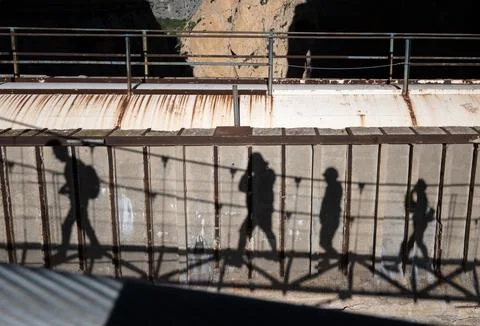 A shadow cast upon the Bridge Crossing El Chorro gorge near Malaga, Spain Foto stock