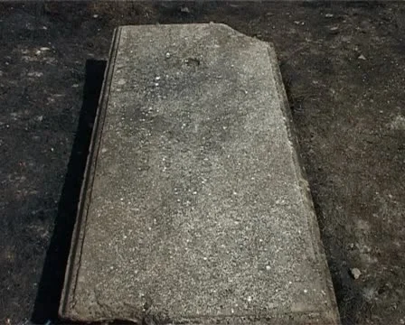 Shadow of a man slips on gravestone Video stock 10901182