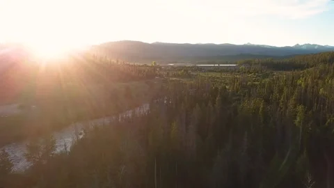 Shadow Mountain Reservoir Sunset 01 | Granby, Colorado | 4K Drone Footage Video stock 259900667