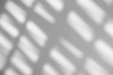 Shadow overlay effect. Shadows of window frames, bars and lines on the wall i Foto stock