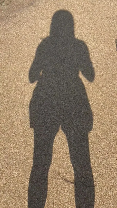 Shadow of a person on the sand Stock-Footage 240526633