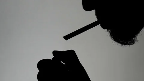 Shadows - smoking Stockbeeldmateriaal 76164415