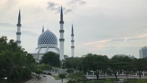 Shah Alam mosque Stock Footage 132272661