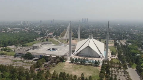Shah Faisal Mosque is one of the largest Mosques in the World Video stock 116393520