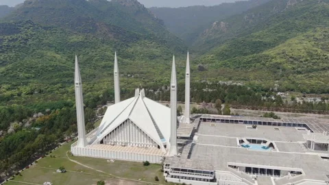 Shah Faisal Mosque is one of the largest Mosques in the World Video stock 116394492