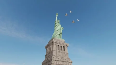 Shahed Drones Flying Around Statue of Liberty | Shahed Drones in Sky captured | Vídeo Stock 332808847