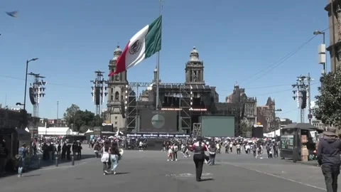 Shakira breaks attendance record with over 400,000 at Zócalo, closing her Mexico Stock Footage 329963209